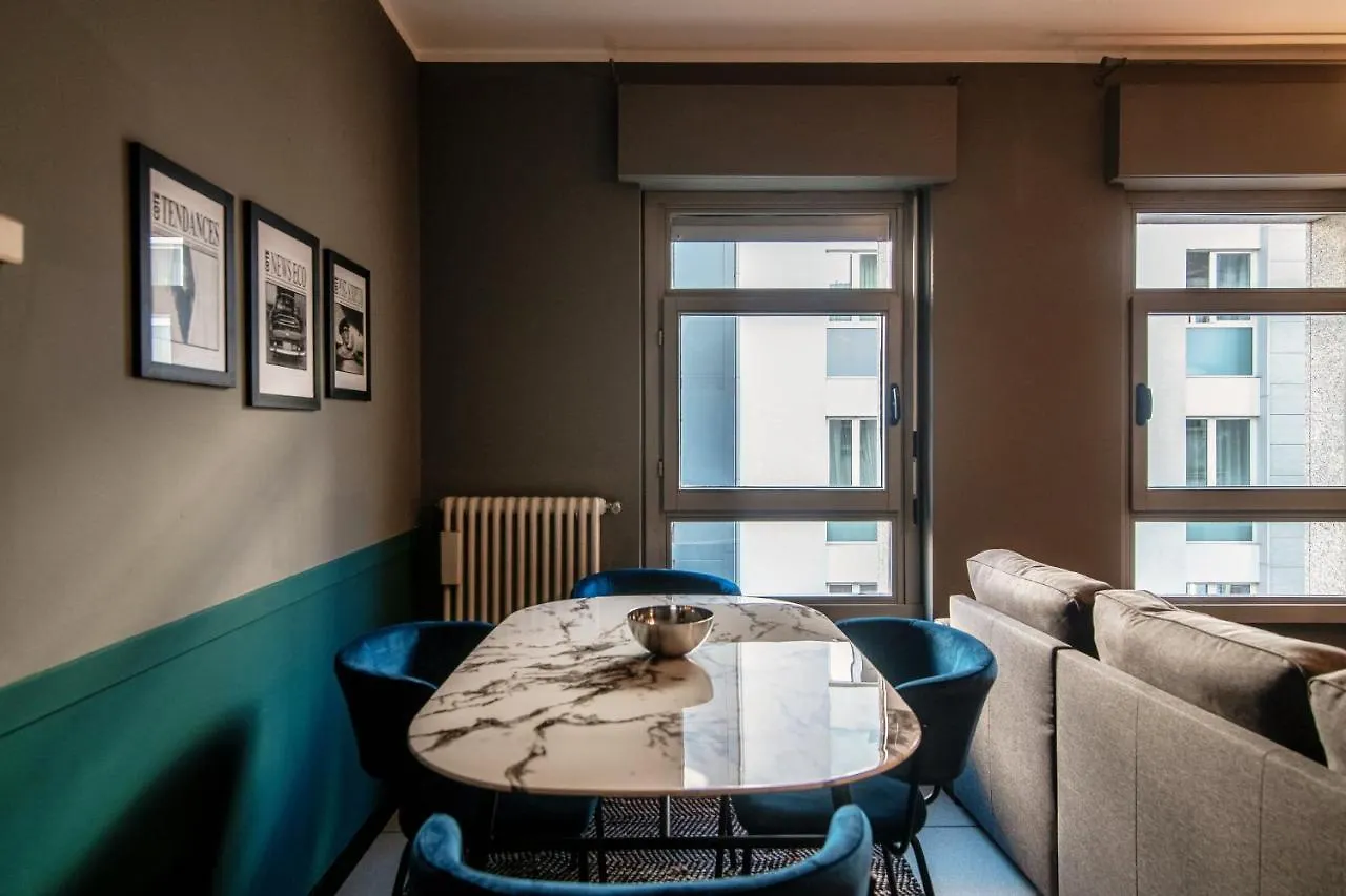 Home N 5 By Quokka 360 - Vintage-Soul Flat On Como Cathedral 0*,  Italy