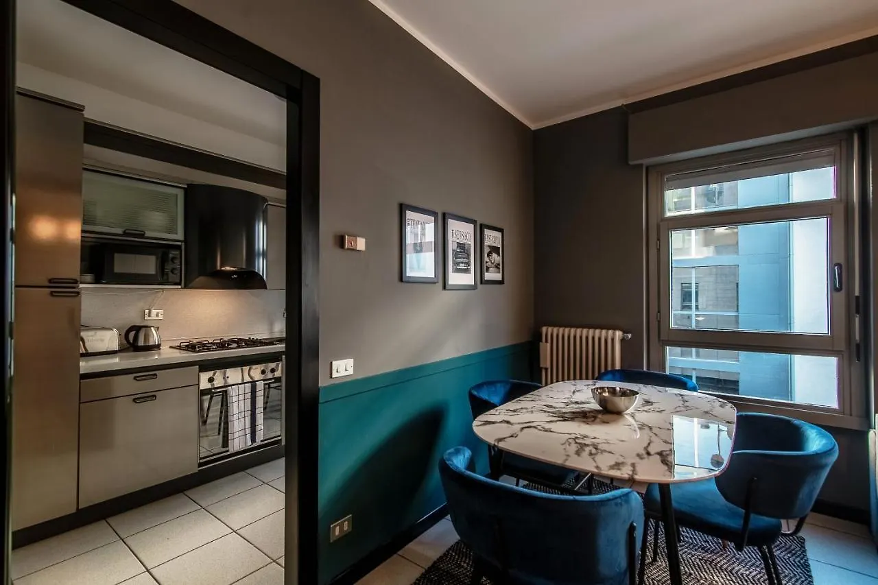 Home N 5 By Quokka 360 - Vintage-Soul Flat On Como Cathedral Apartment