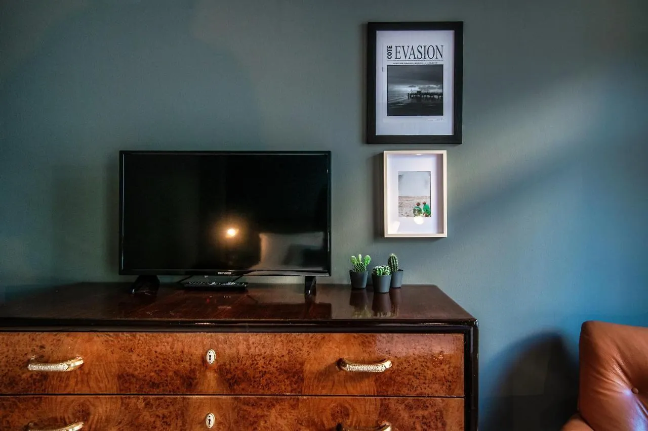 Home N 5 By Quokka 360 - Vintage-Soul Flat On Como Cathedral Apartment